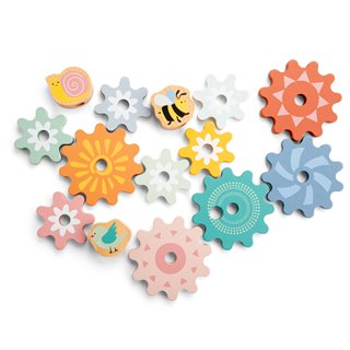 Spinning gear puzzle - garden